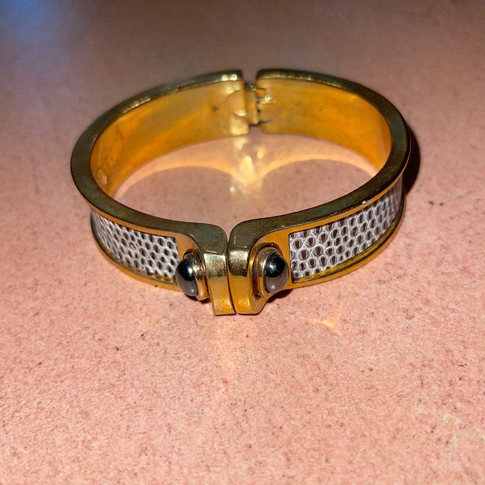 Kara Ross gorgeous grey lizard with gold metal hematite cabachon